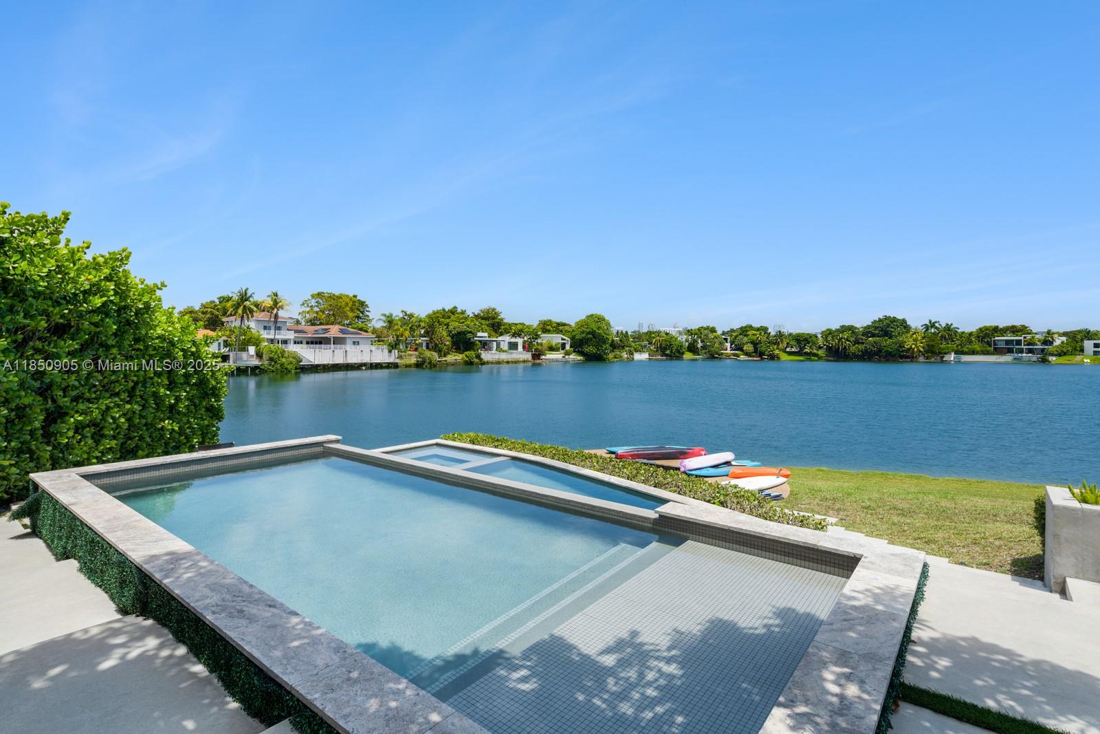 SKY LAKE - Residential