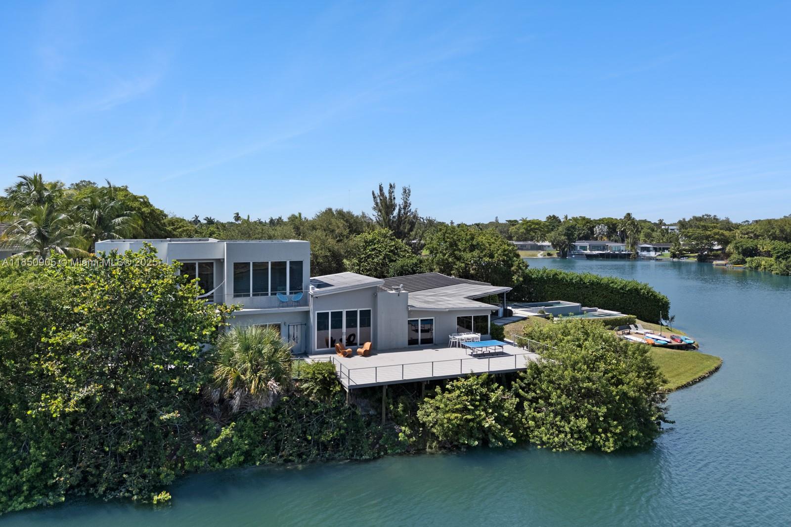 SKY LAKE - Residential