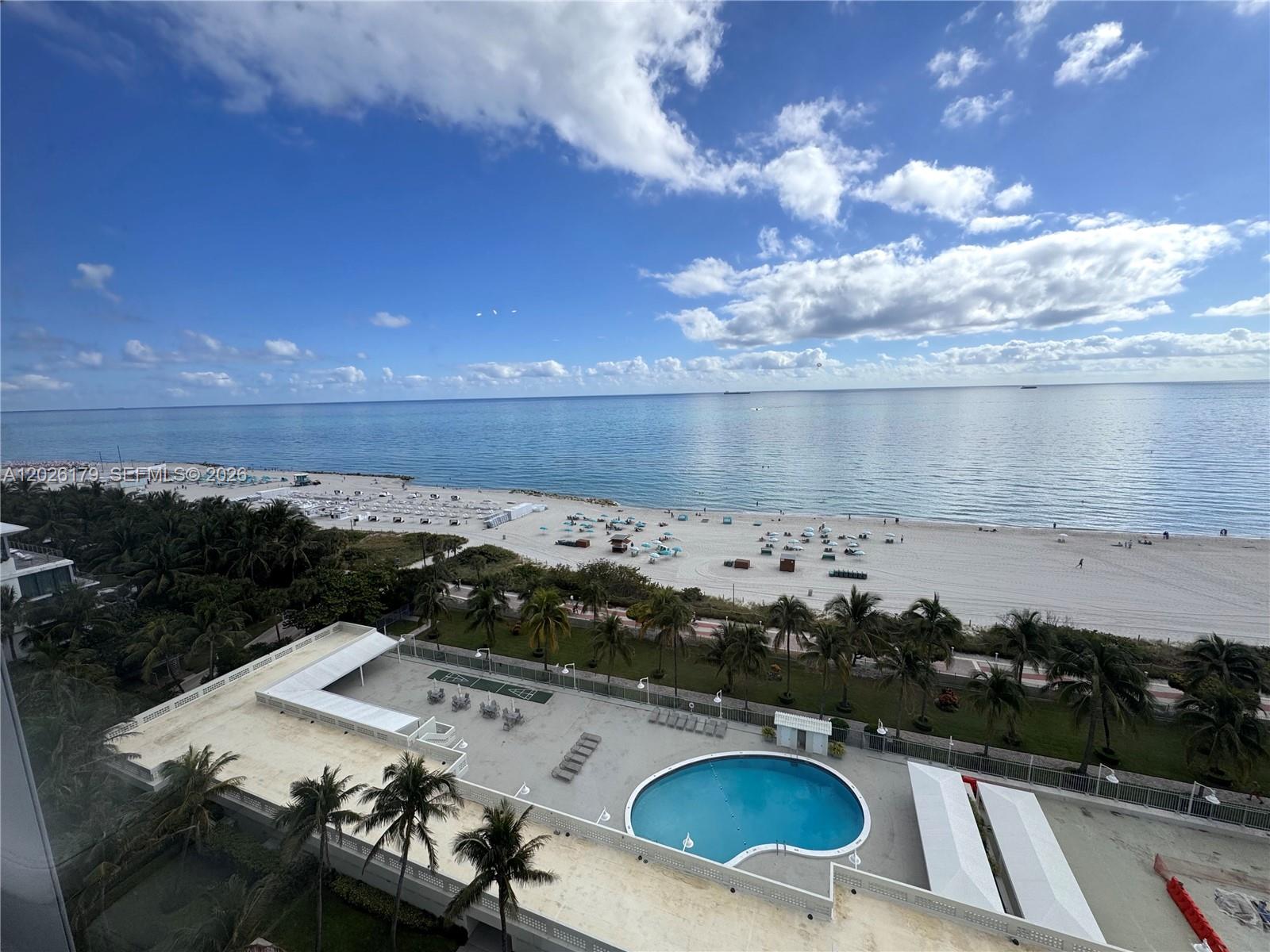 2899 Collins Ave 1433