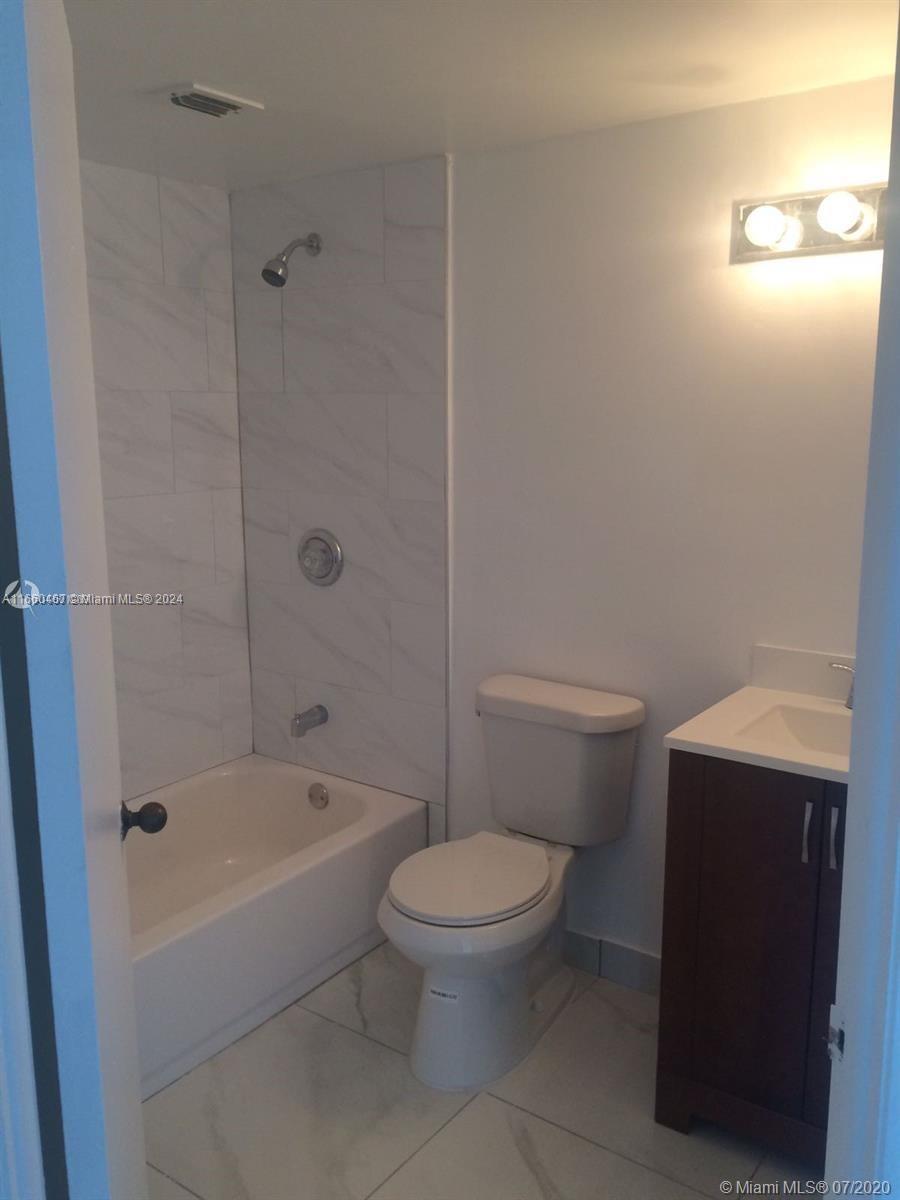 LAS VISTAS AT DORAL CONDO - Residential Lease