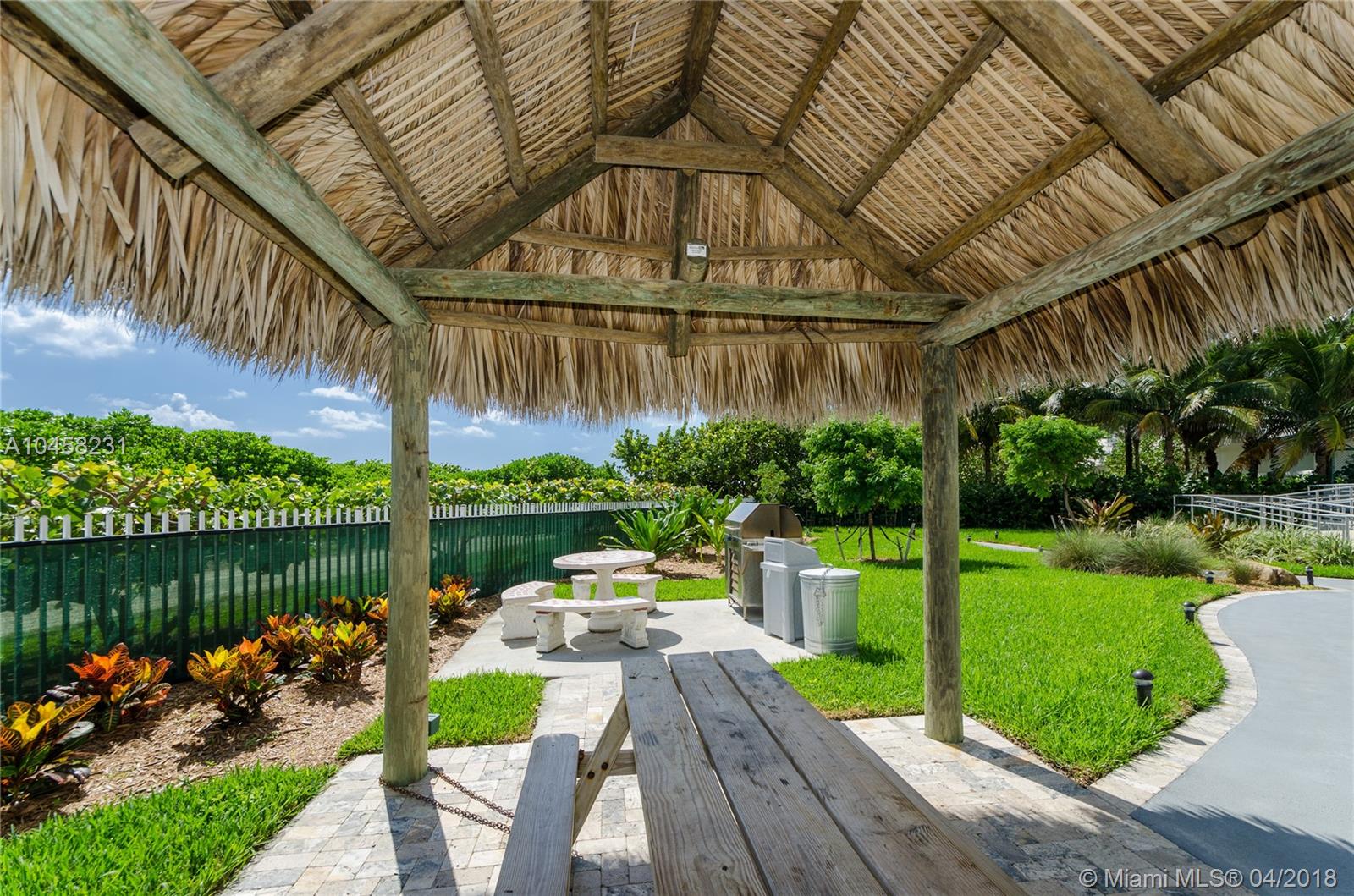 MAR DEL PLATA CONDO - Residential