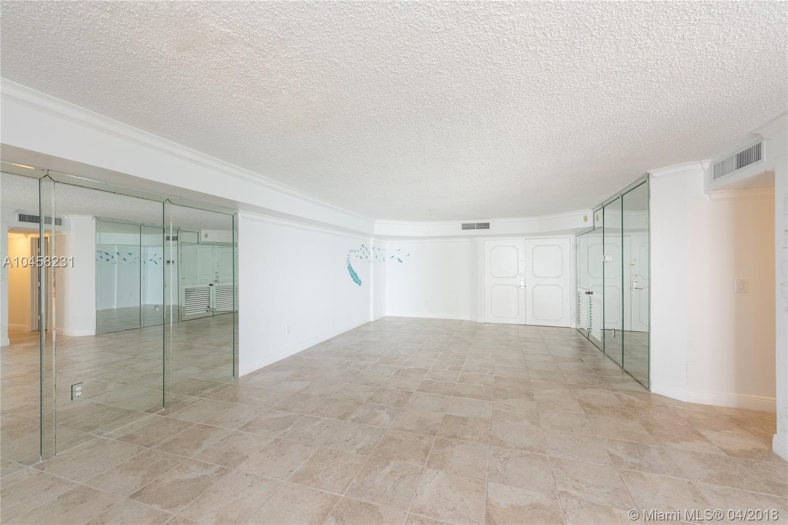 MAR DEL PLATA CONDO - Residential