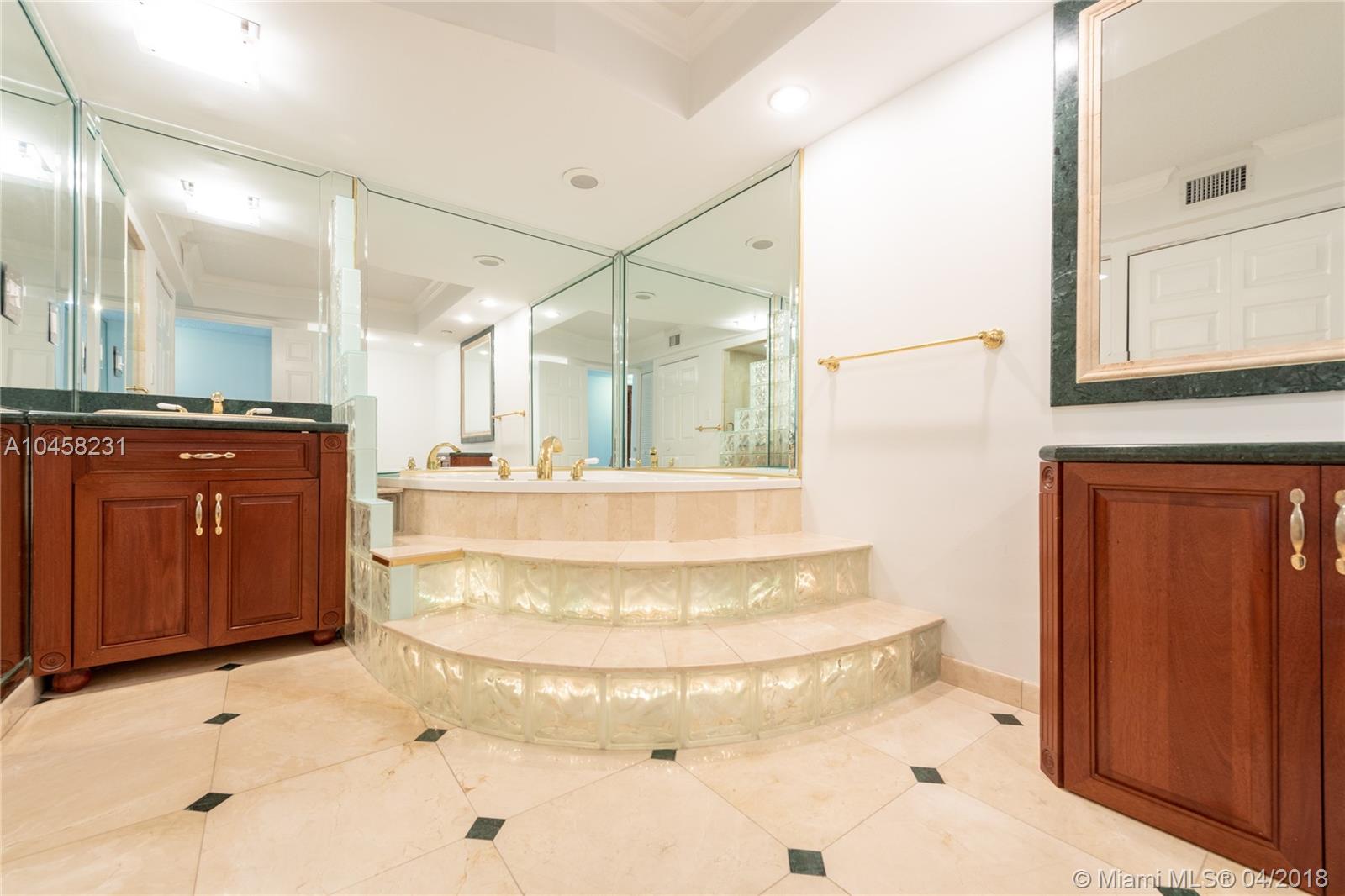 MAR DEL PLATA CONDO - Residential