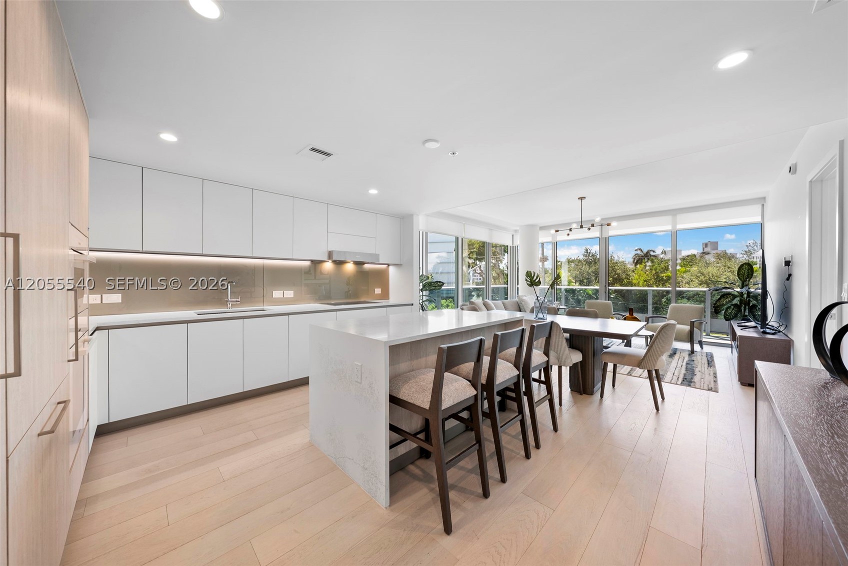 9201 E Bay Harbor Drive 302