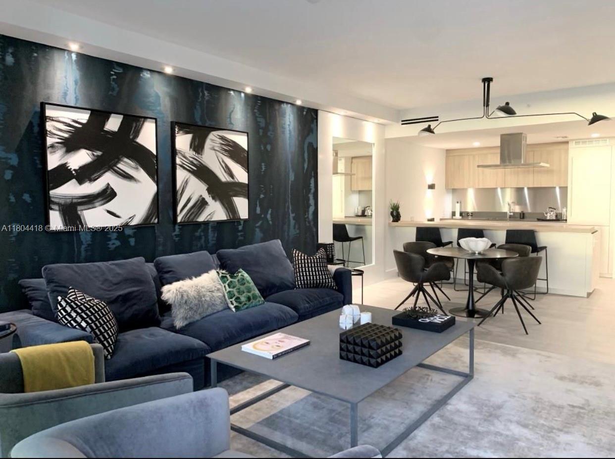 1000 Brickell Plz 3308