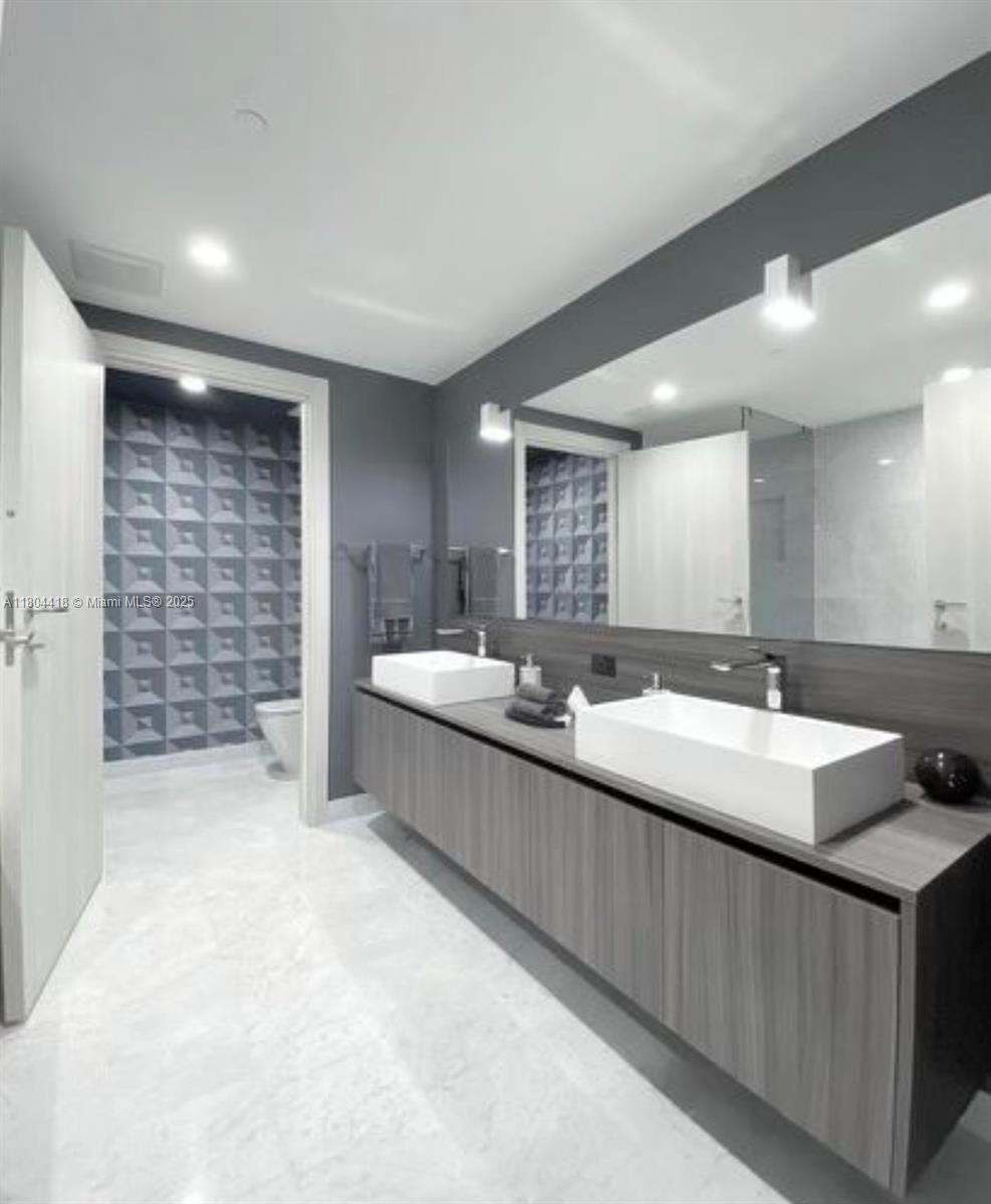 BRICKELL FLATIRON CONDO - Residential