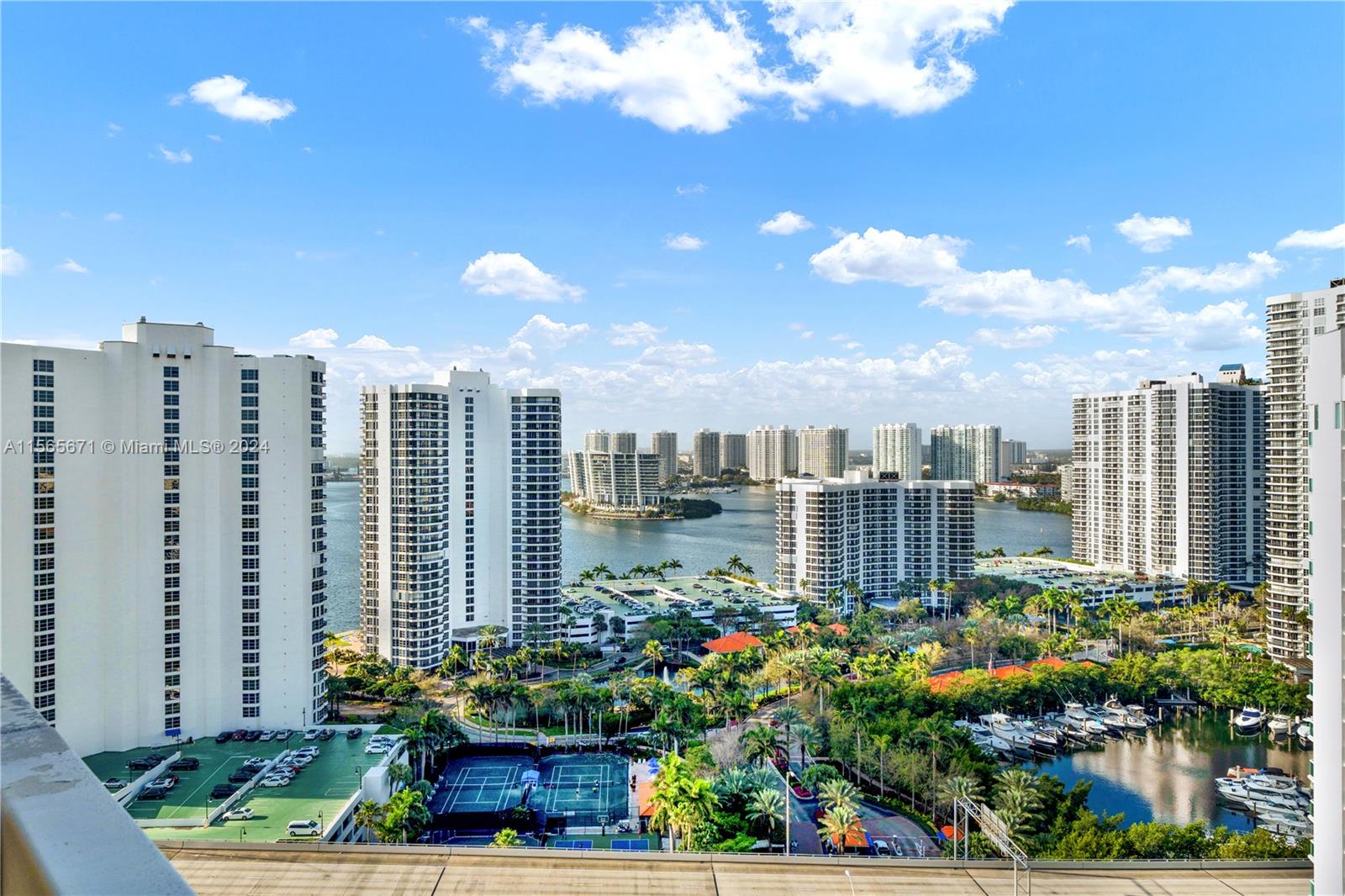 TURNBERRY TOWERS CONDO - Residential