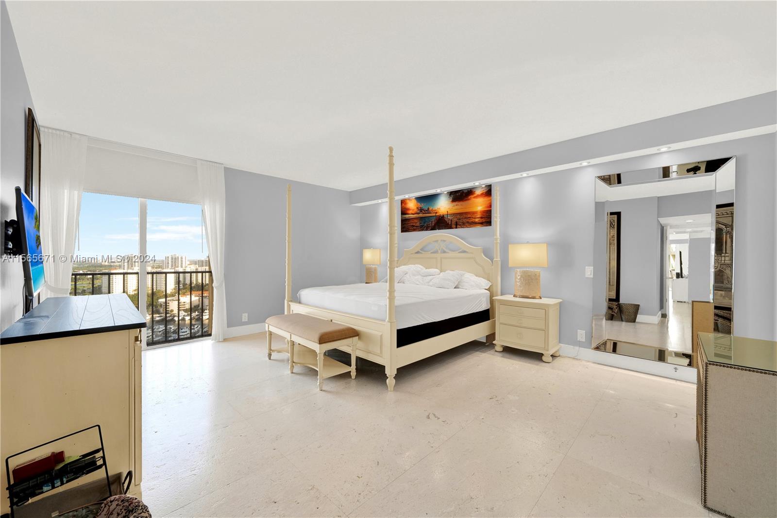 TURNBERRY TOWERS CONDO - Residential