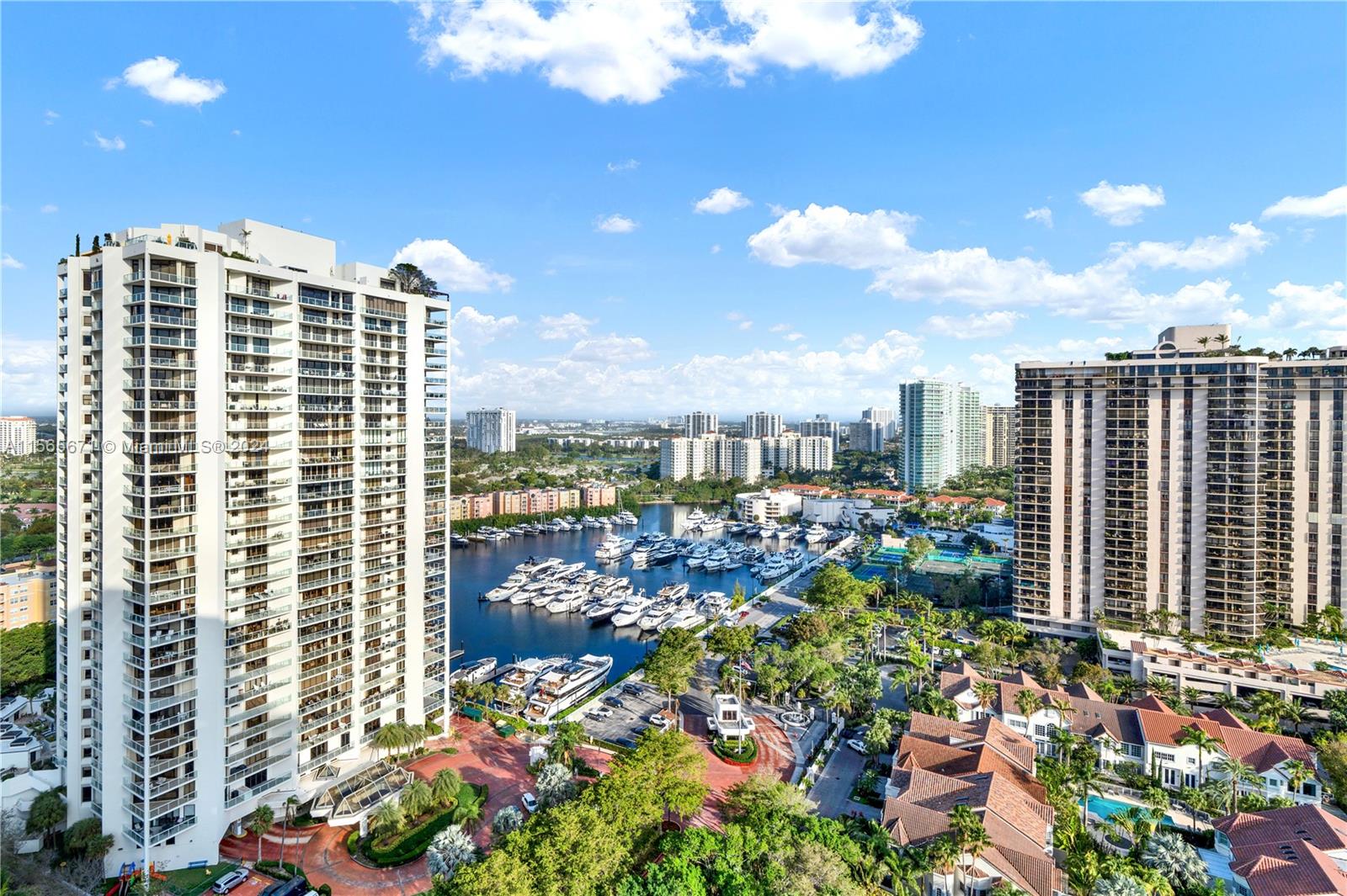 TURNBERRY TOWERS CONDO - Residential