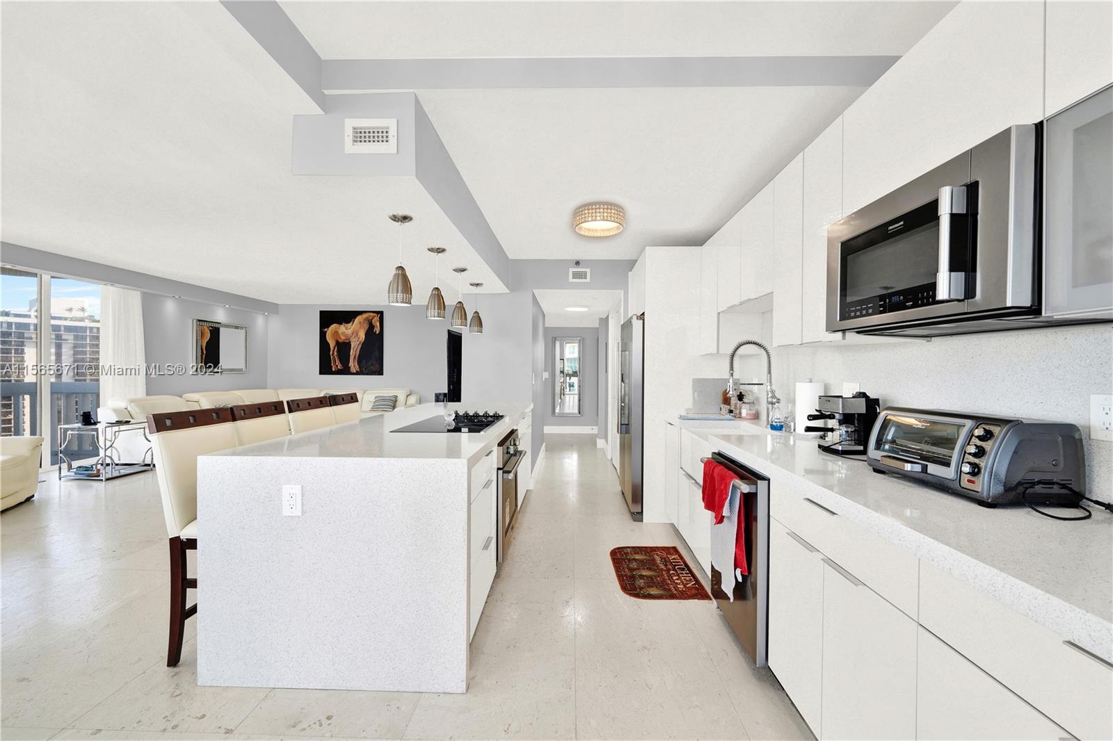 TURNBERRY TOWERS CONDO - Residential