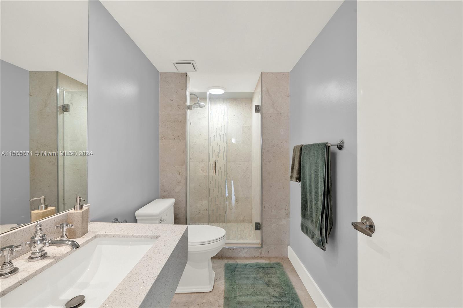TURNBERRY TOWERS CONDO - Residential