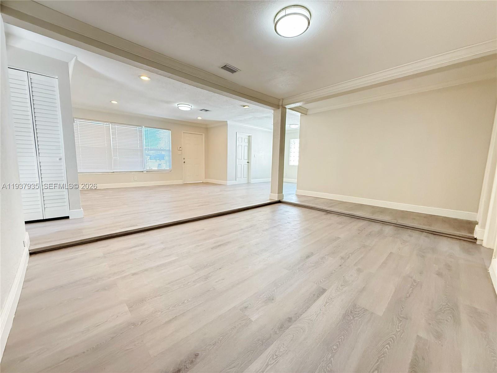 LAUDERDALE LAKES NORTH GA - Residential