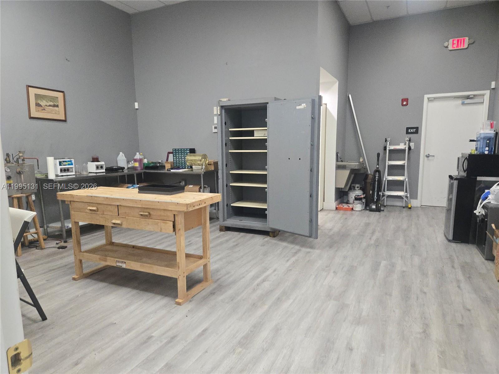 18236 NW 27th Ave, Miami Gardens, FL, 33056/$65,000 2 18236 NW 27th Ave