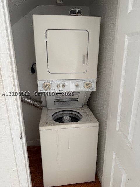8430 NW 2 8430