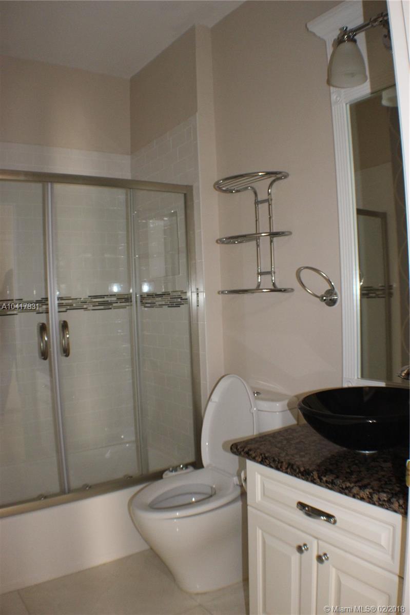 SECTOR 7-PARCEL N-1 - Residential Lease