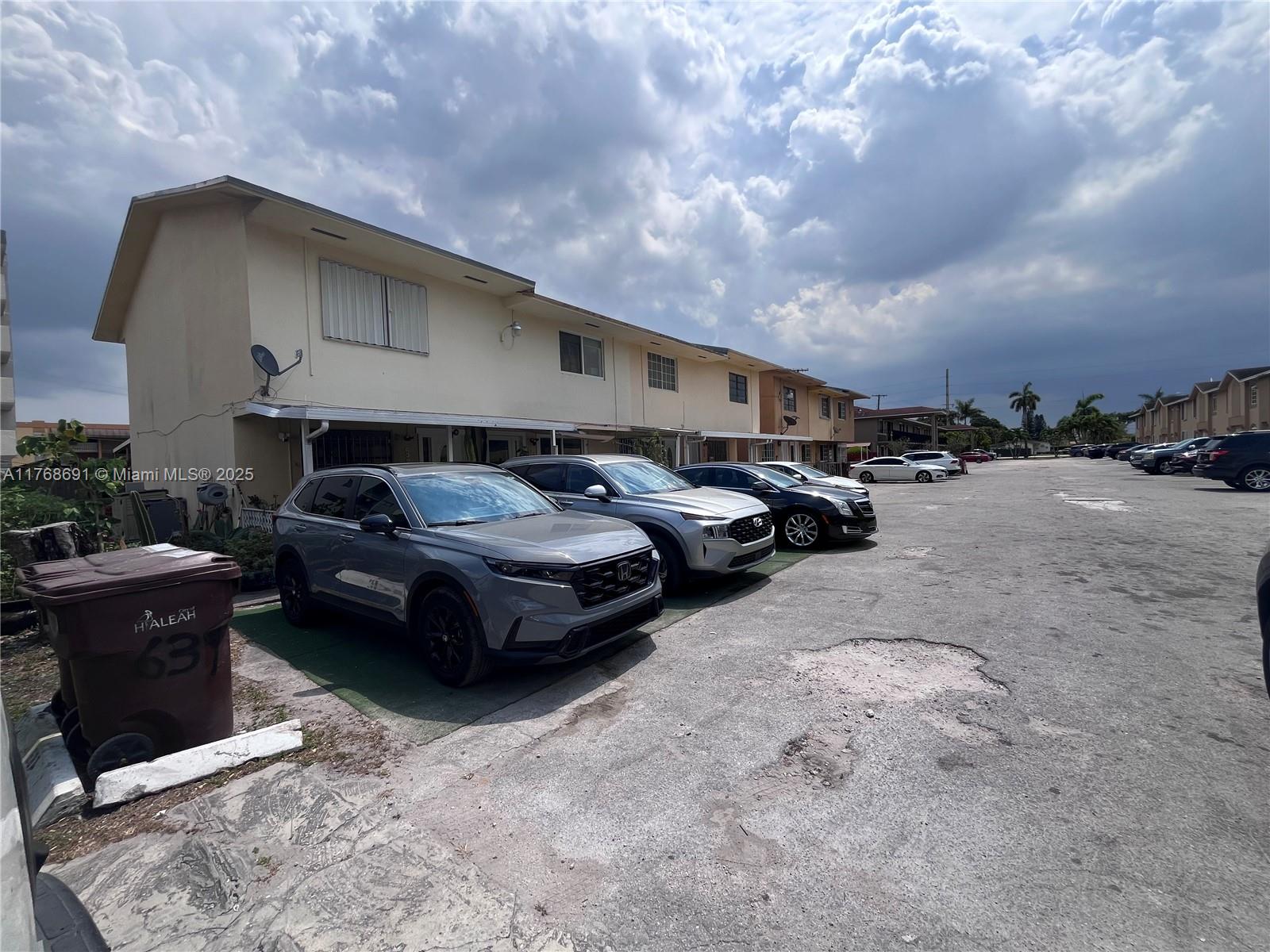 Property for Sale at 639 W 68th St 639, Hialeah, Miami-Dade County, Florida - Bedrooms: 3 
Bathrooms: 4  - $315,000