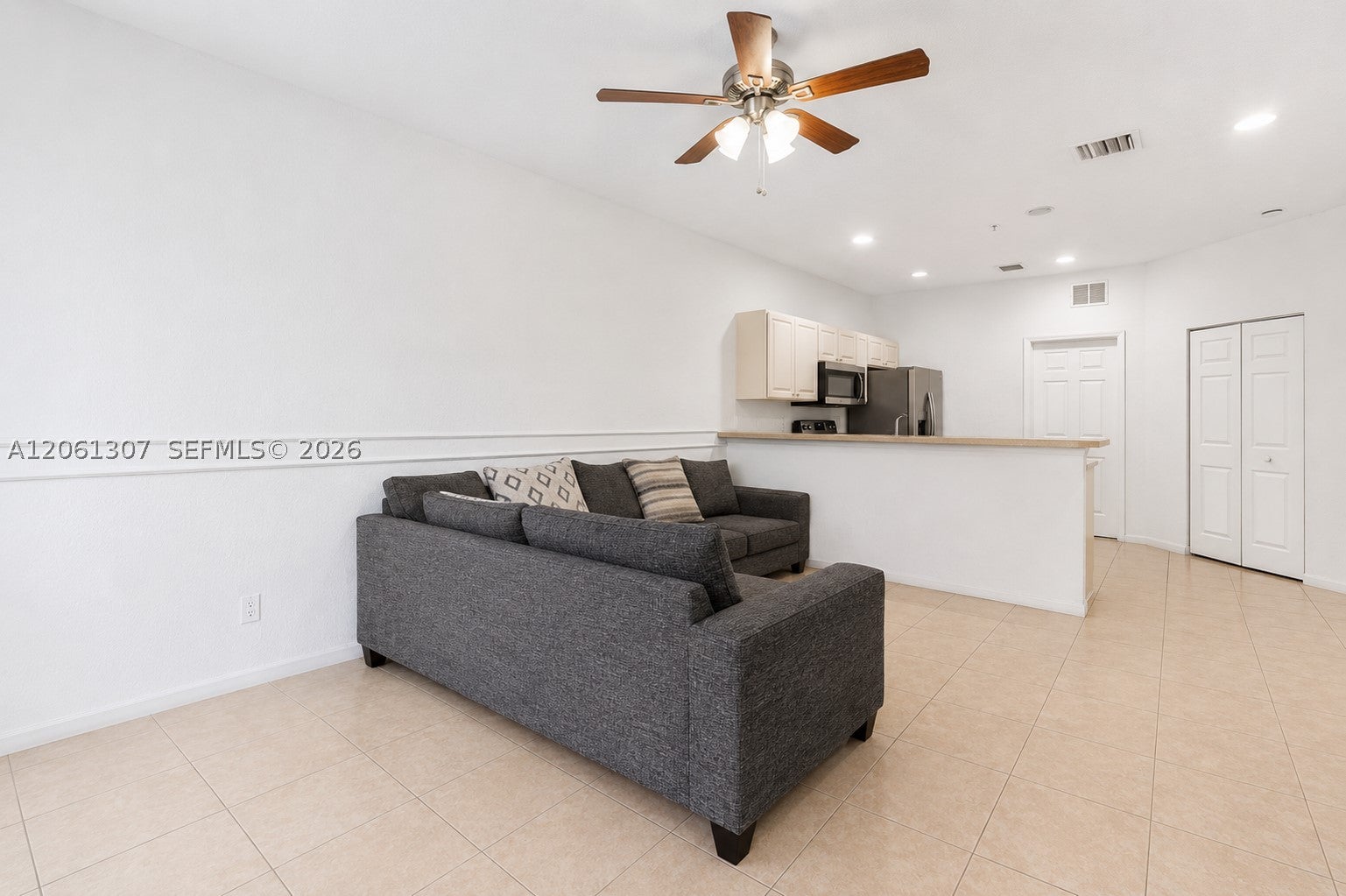 1925 Marsh Harbor Dr 204
