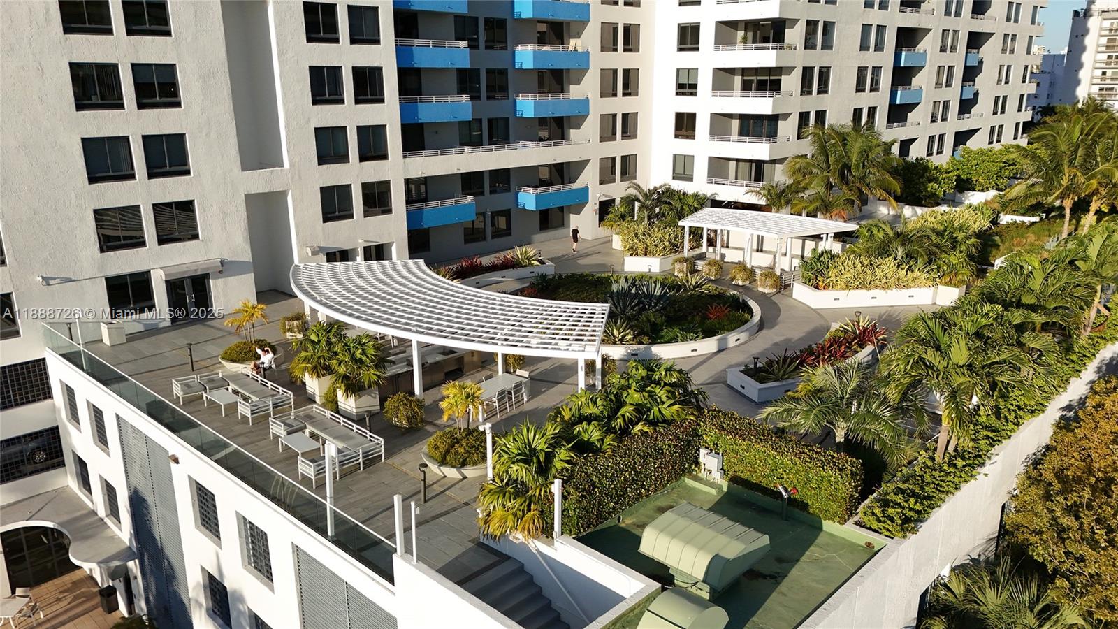 THE WAVERLY AT SOUTH BEAC - Residential