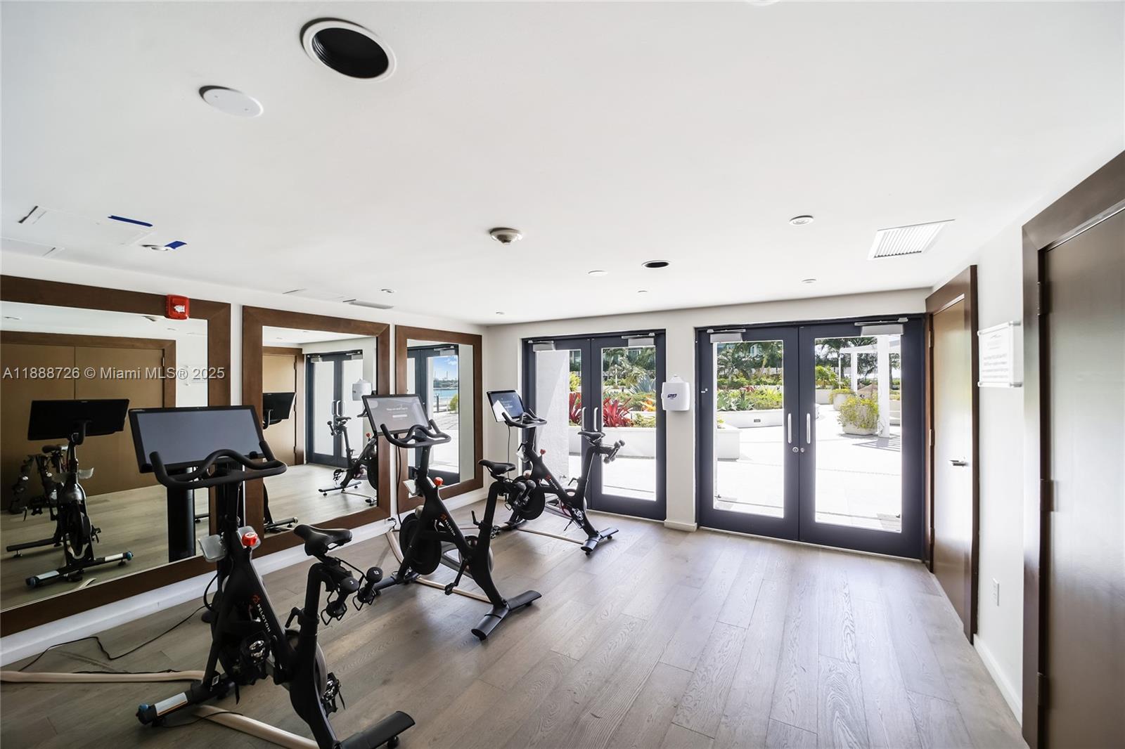 THE WAVERLY AT SOUTH BEAC - Residential