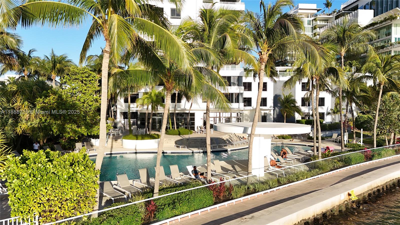 THE WAVERLY AT SOUTH BEAC - Residential