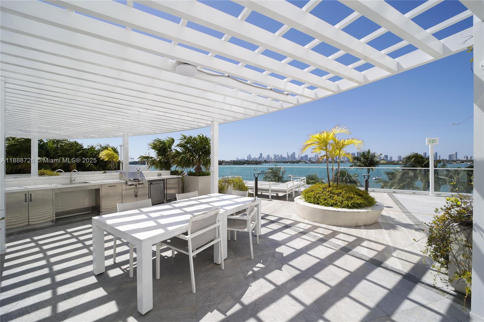 THE WAVERLY AT SOUTH BEAC - Residential