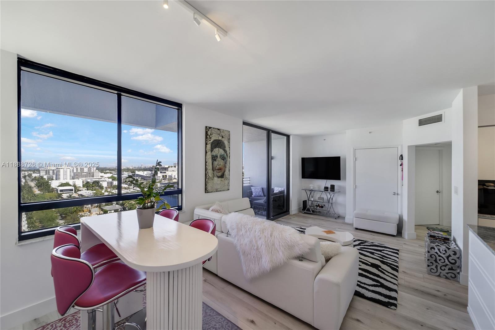 THE WAVERLY AT SOUTH BEAC - Residential
