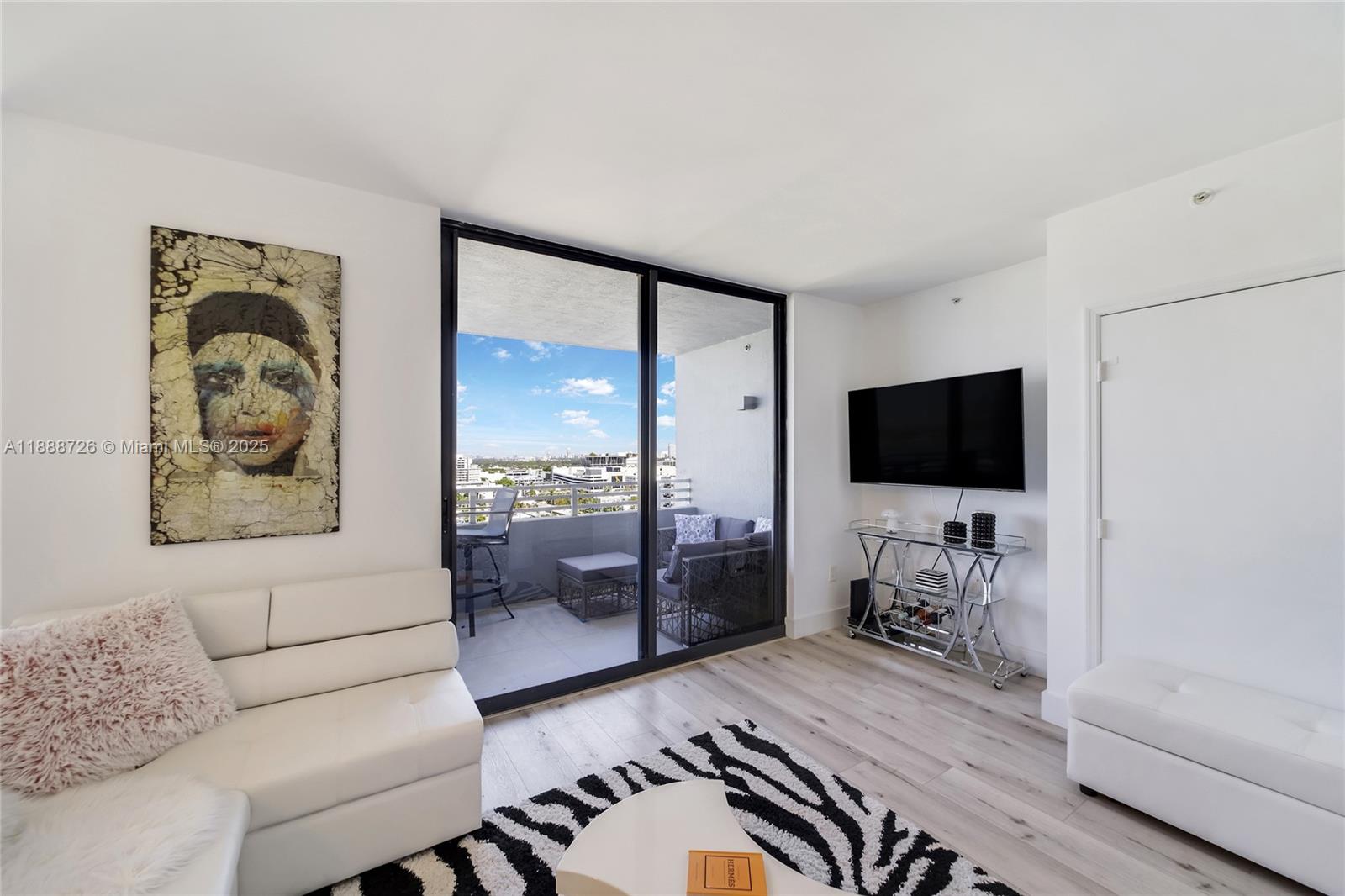 THE WAVERLY AT SOUTH BEAC - Residential