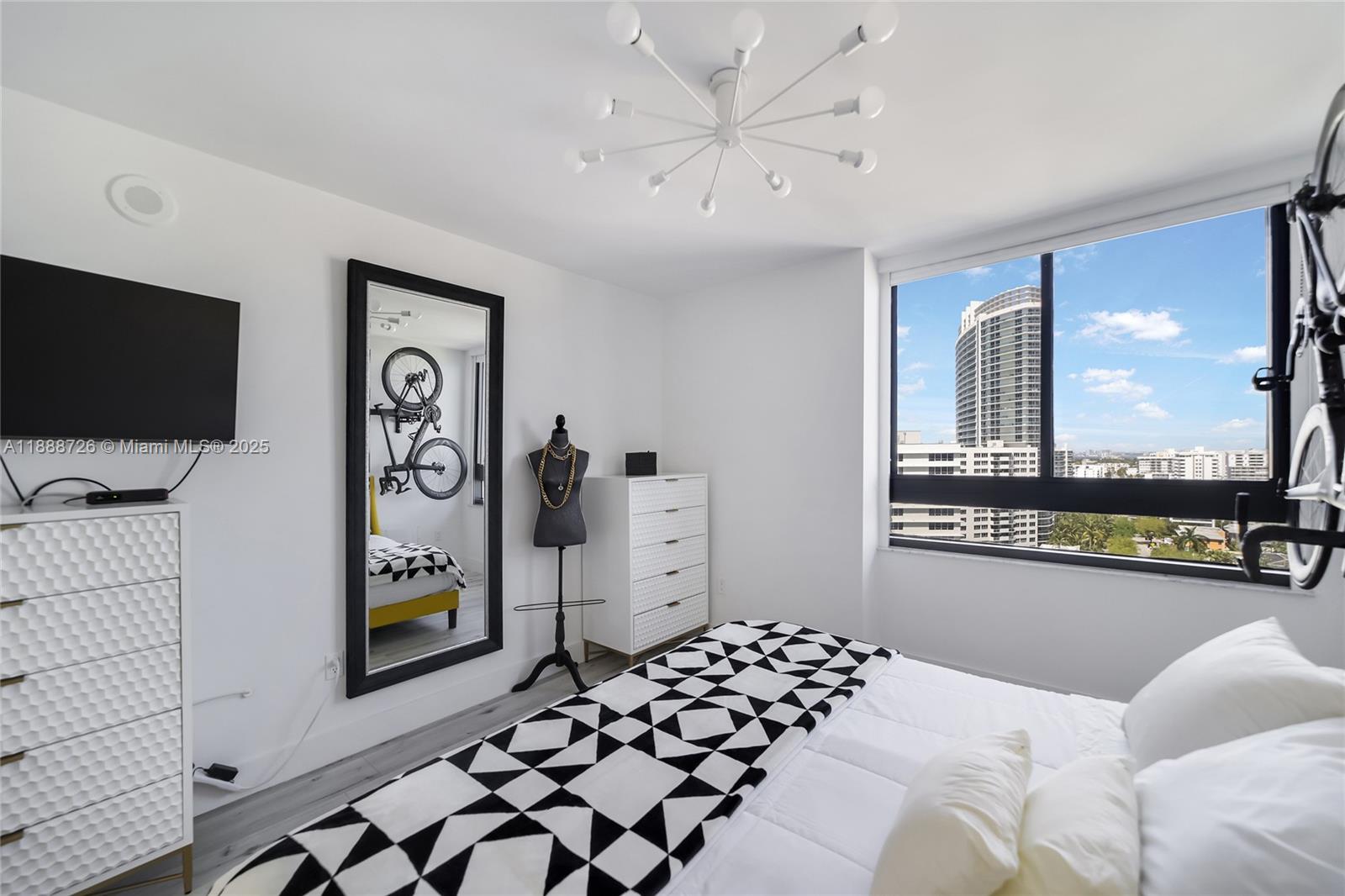THE WAVERLY AT SOUTH BEAC - Residential