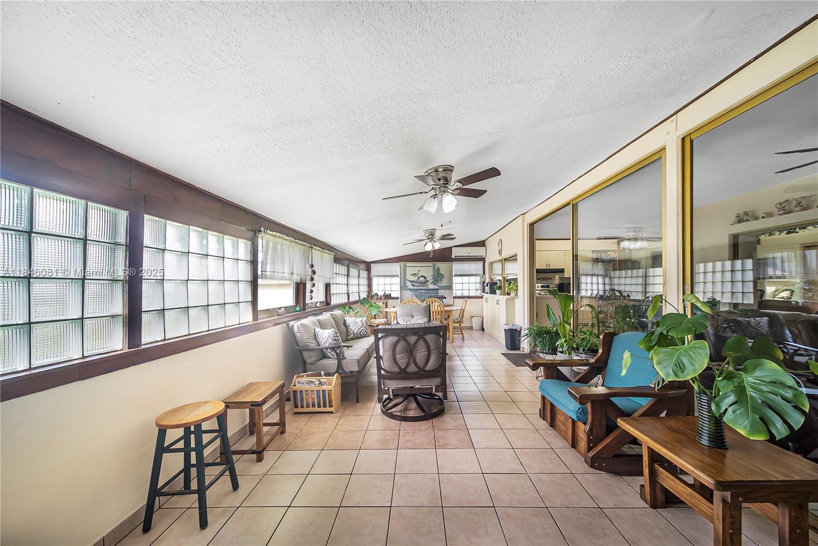 SCOTT LAKE MANOR SEC 7 - Residential