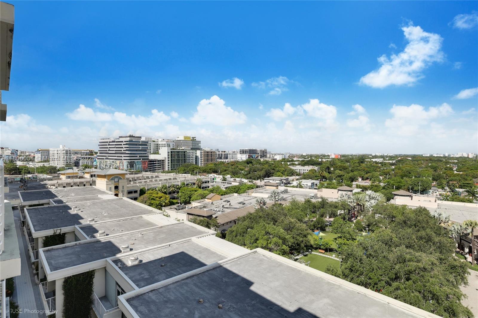 MIDBLOCK MIAMI CONDO - Residential