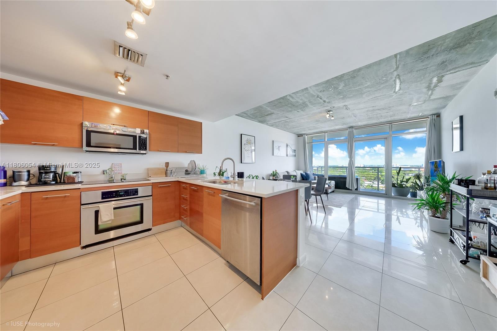 3250 Ne 1st Ave 1007, Miami, Broward County, Florida - 1 Bedrooms  
1 Bathrooms - 