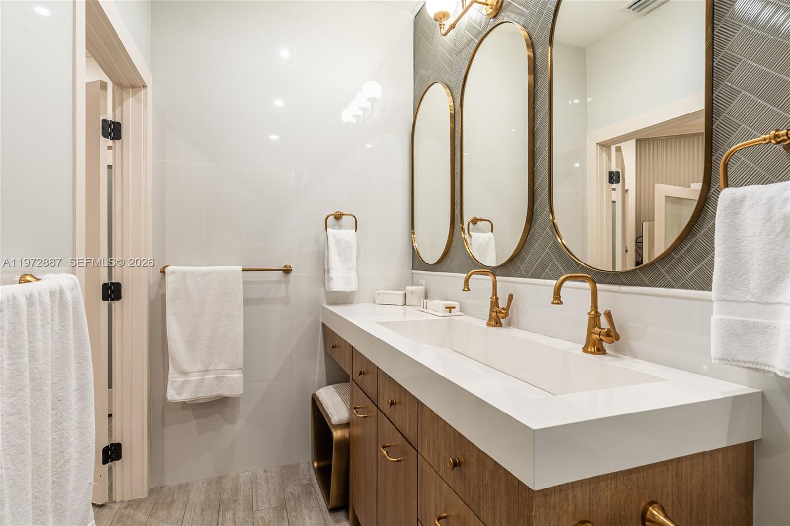 FOUR LAKES SEC 7 - Residential