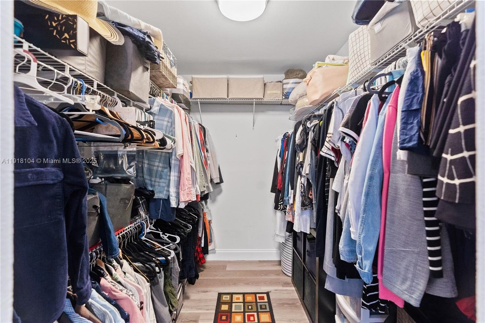 ARROWHEAD GOLF & TENNIS C - Residential Lease