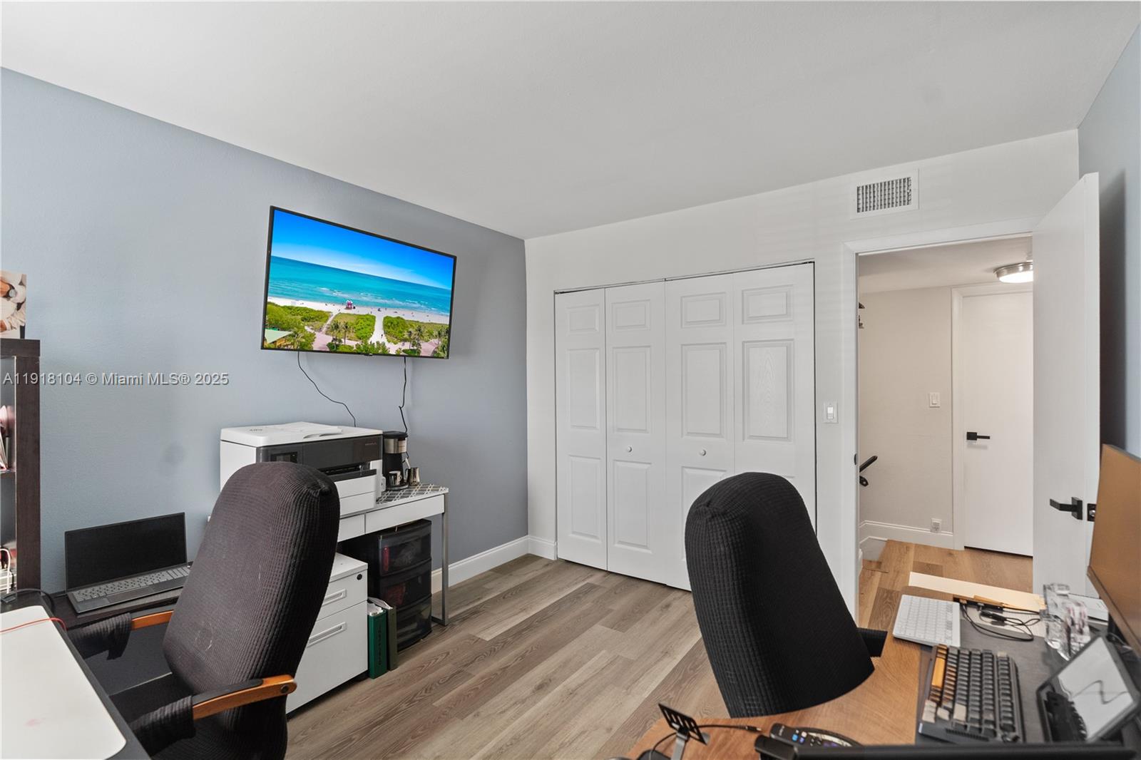 ARROWHEAD GOLF & TENNIS C - Residential Lease