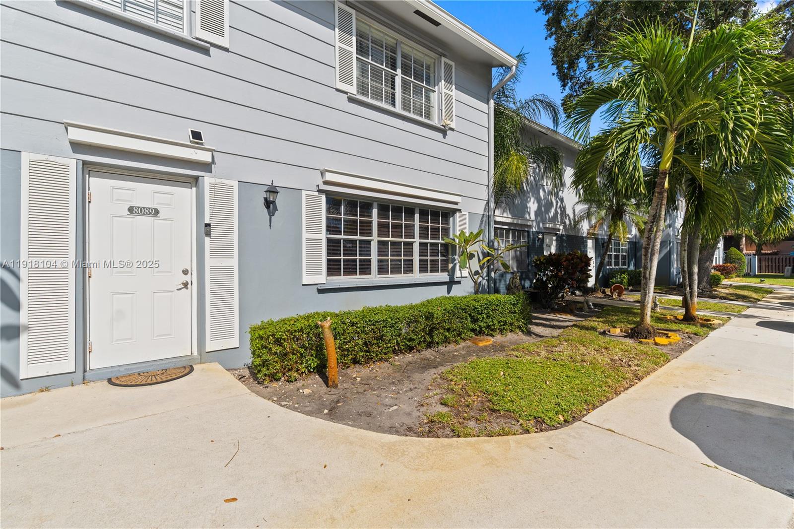 ARROWHEAD GOLF & TENNIS C - Residential Lease