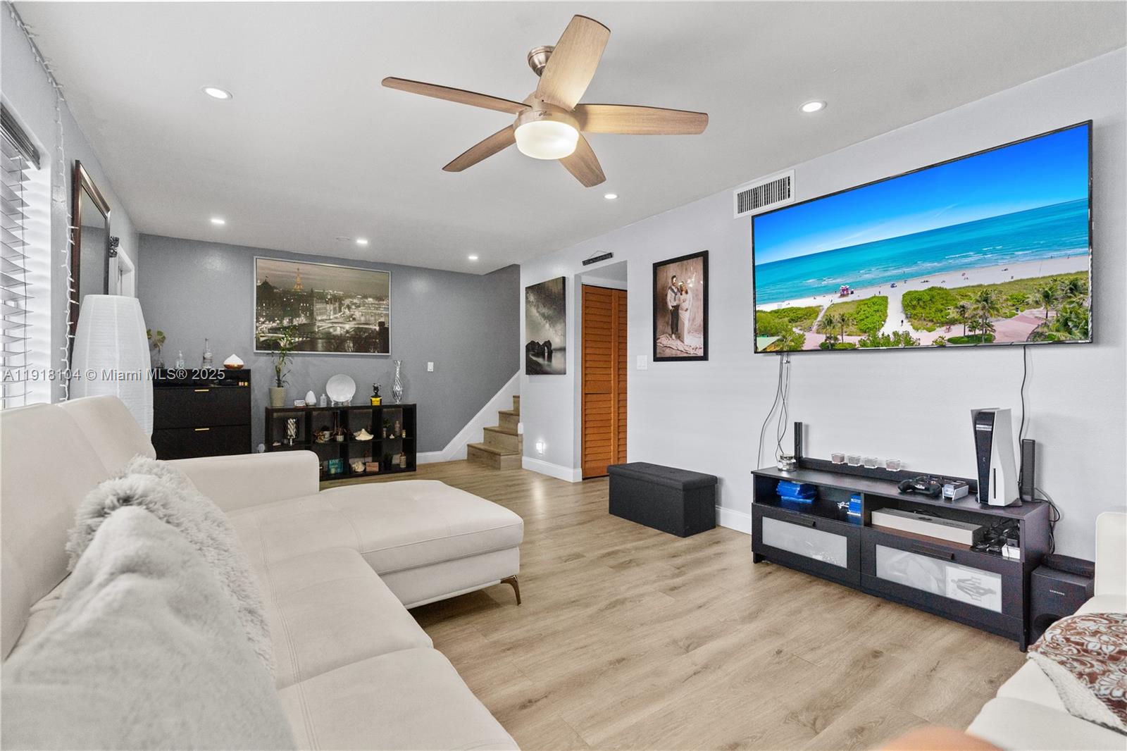 ARROWHEAD GOLF & TENNIS C - Residential Lease