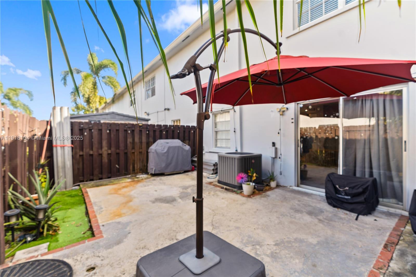 ARROWHEAD GOLF & TENNIS C - Residential Lease