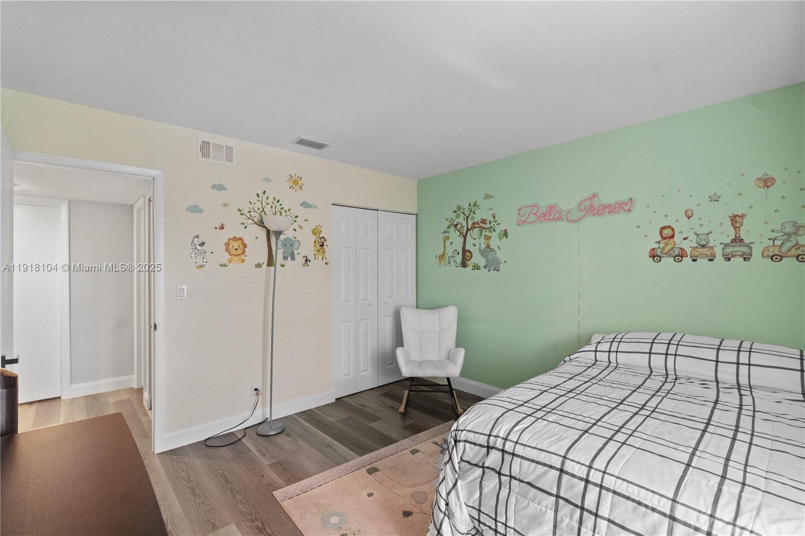 ARROWHEAD GOLF & TENNIS C - Residential Lease