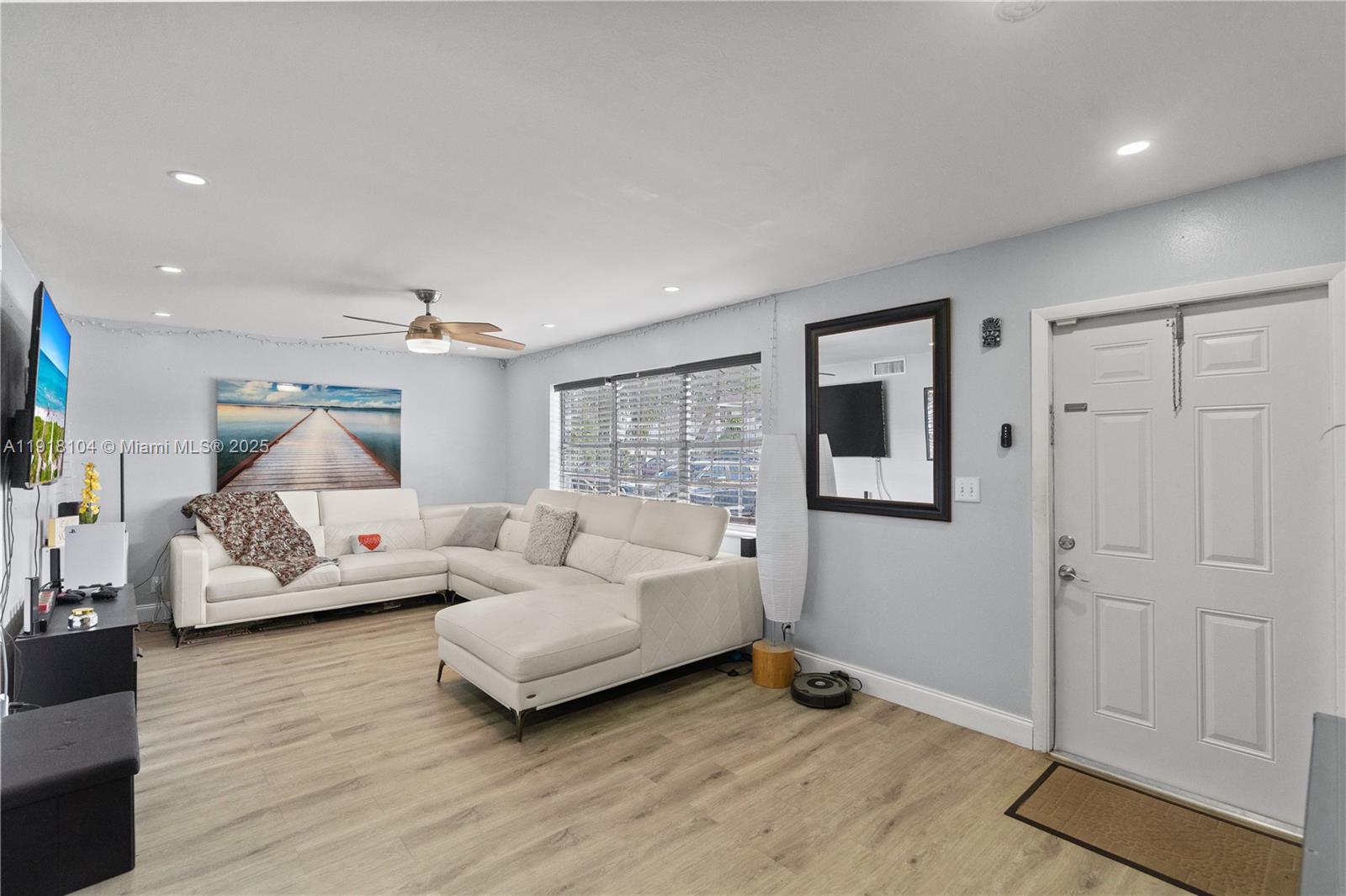 ARROWHEAD GOLF & TENNIS C - Residential Lease