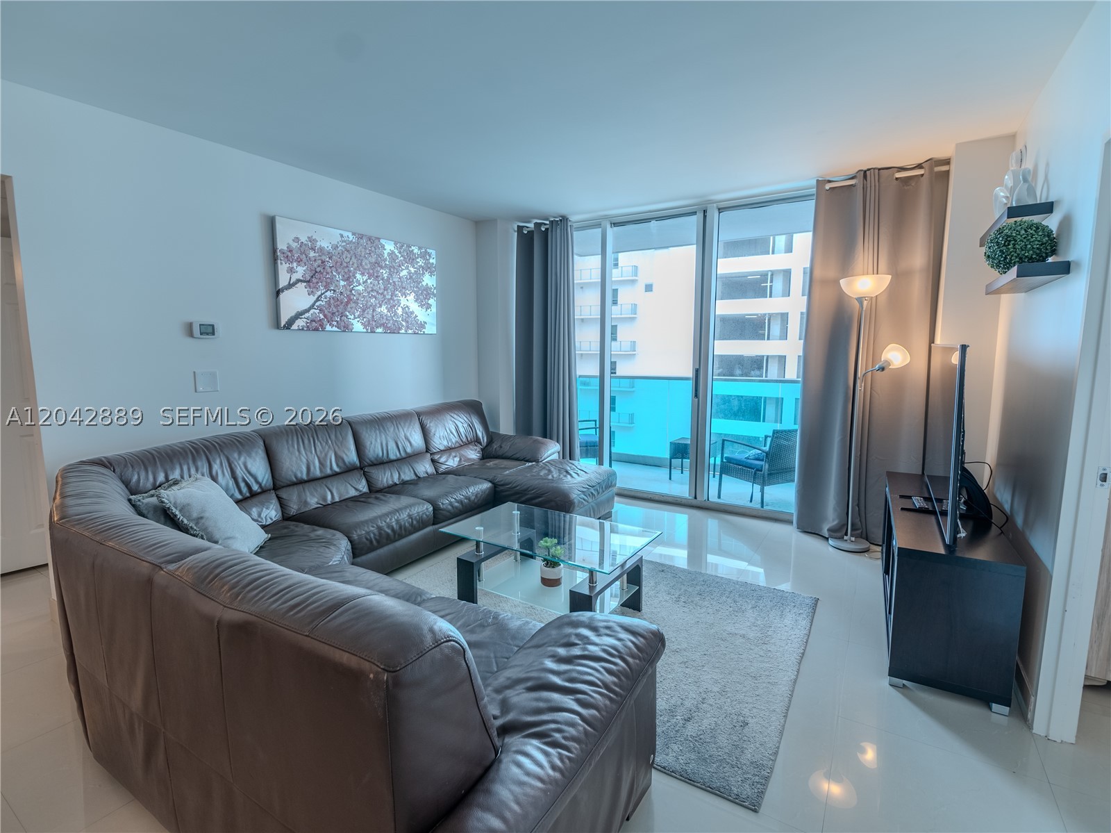 4001 S Ocean Dr 8J