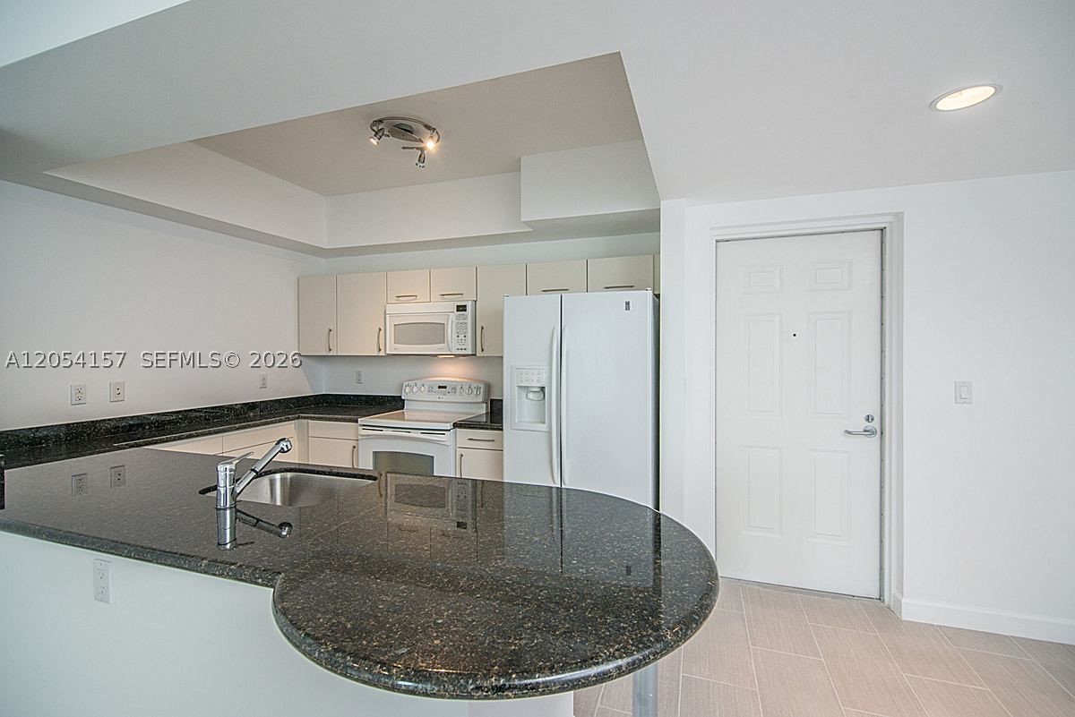 7280 SW 89th St D502