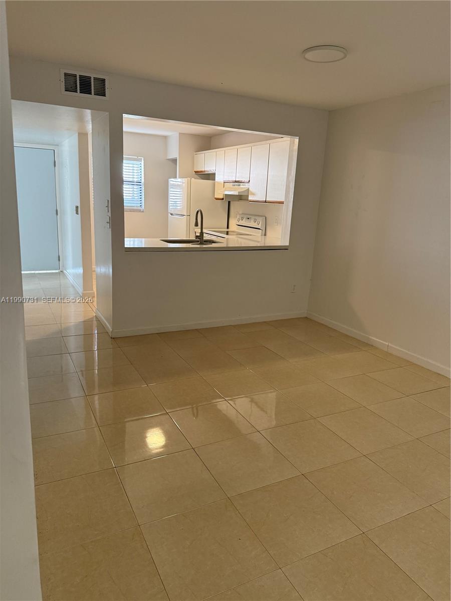 MONTEREY ONE CONDO - Residential Lease