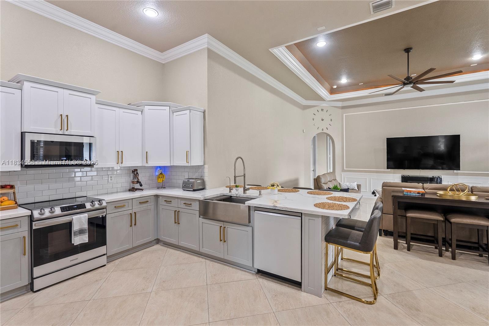 ZARBAFI ESTATES - Residential