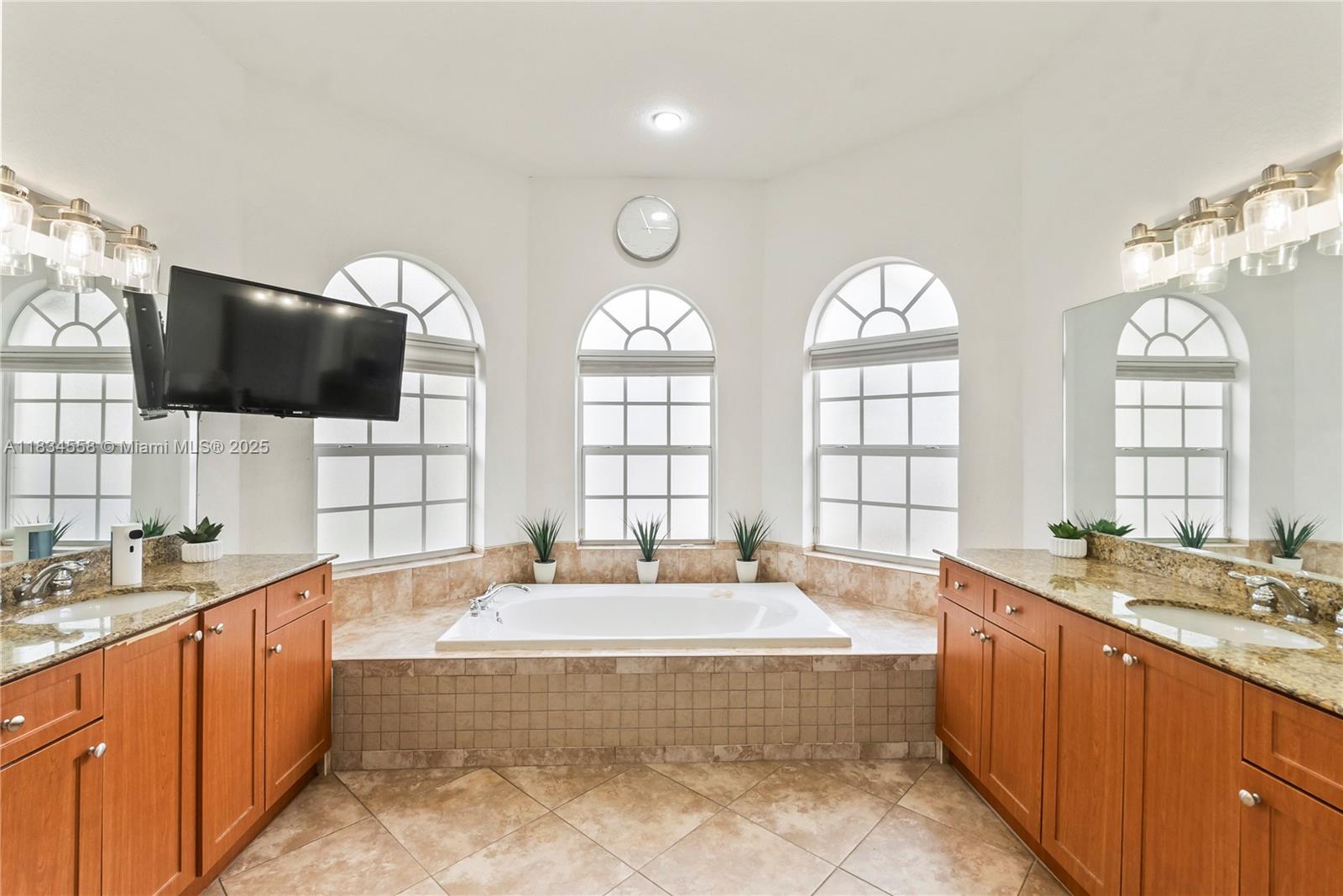 ZARBAFI ESTATES - Residential