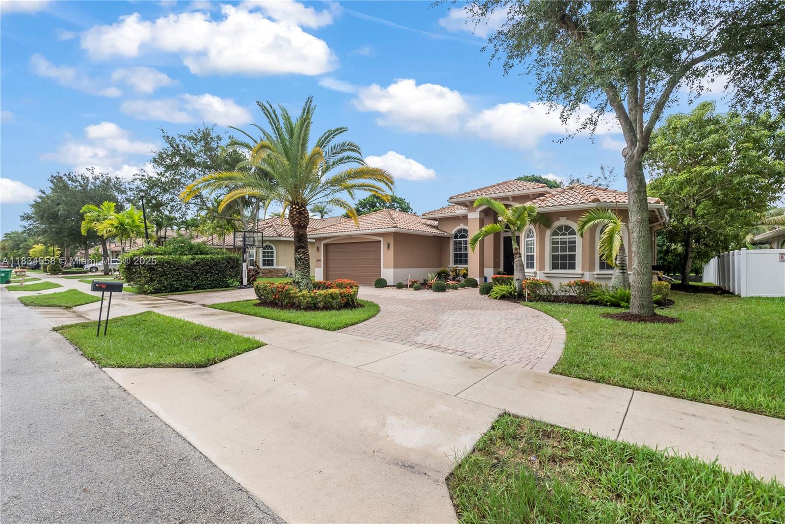Step into this stunning 4 bedroom, 3 bathroom one-story home offering over 2,700 sq ft of thoughtfully designed living space. Featuring impact doors, updated flooring, and a fully renovated kitchen with sleek finishes, this home is move-in ready and built for comfort. Home boasts a wired camera system and premium appliances. Enjoy a bright, open floor plan with generous living and dining areas, perfect for entertaining or relaxing with family.
Outside, a large, well-maintained yard offers plenty of room for outdoor fun, gardening, or future pool plans. Centrally located with easy access to top schools, shopping, and major highways—this home truly has it all.
Don’t miss the opportunity to make this exceptional property yours—schedule your private tour today!
