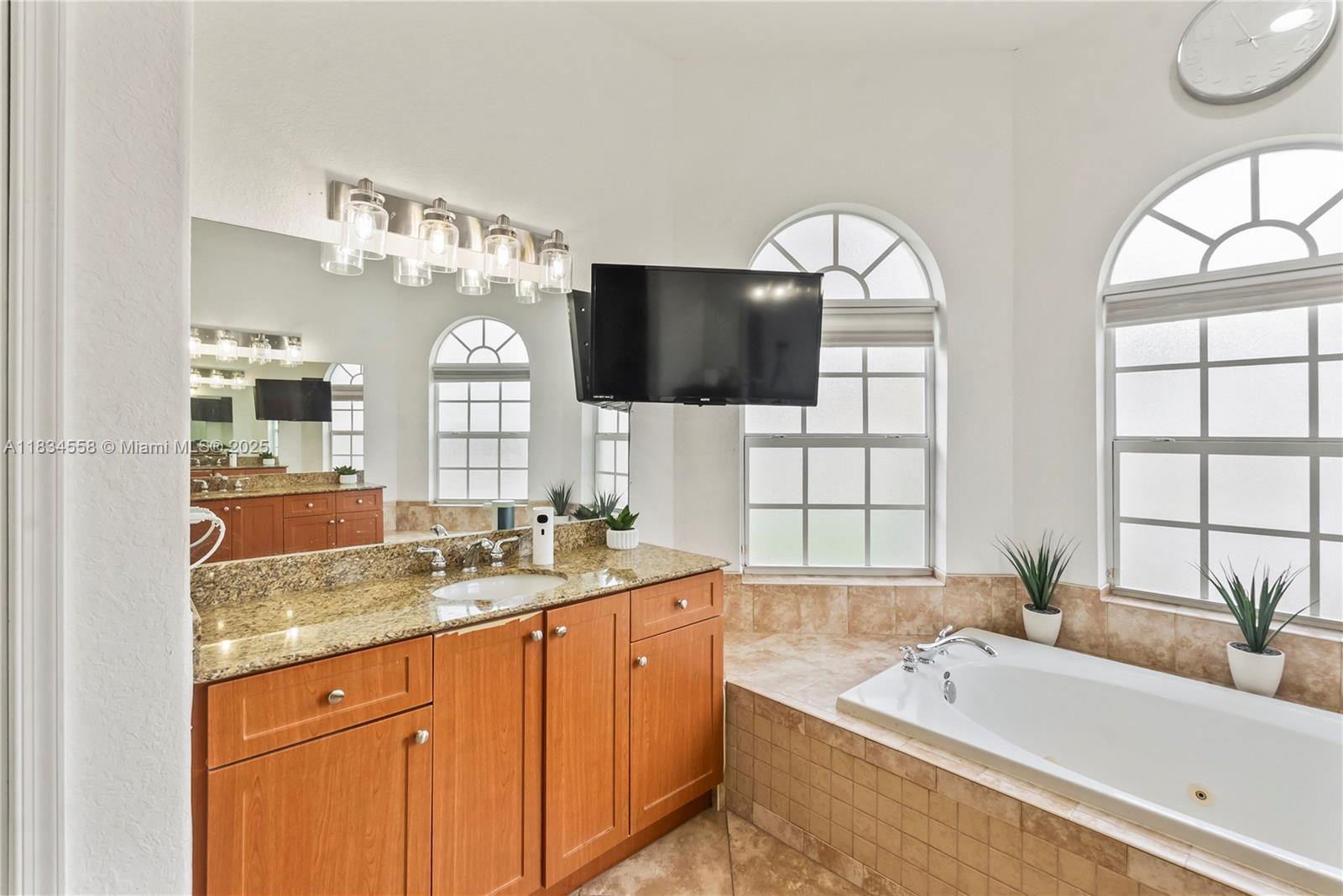 ZARBAFI ESTATES - Residential