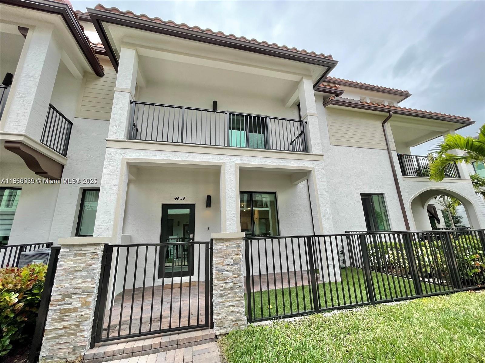Stunning new townhouse in Urbana at Downtown Doral. This property boasts three bedrooms, two complete bathrooms, and one half bathroom. This location is ideal for those who appreciate fine dining and exciting entertainment options. You will be situated near the popular City Place and Choma Bazar, as well as Miami International Airport, which is only a short 10-minute drive away. If you enjoy shopping, you will be delighted to know that Dolphin Mall is just 15 minutes away. Moreover, if you work in Downtown Miami or Brickell, you can get there in only 27 minutes! Furthermore, the school district in this area is exceptional.