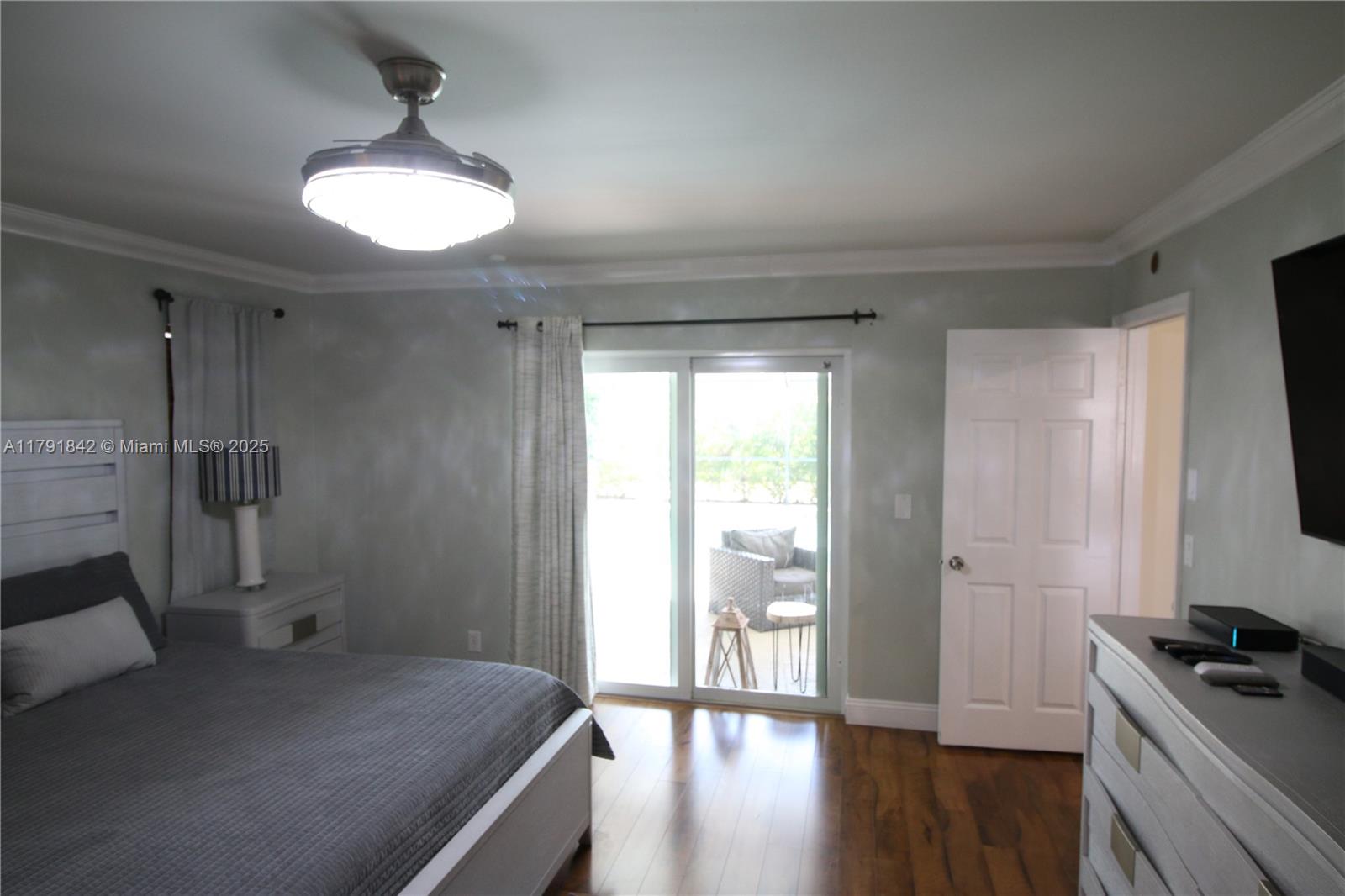 SOUTH SHORE 4 OF WELLINGT - Residential