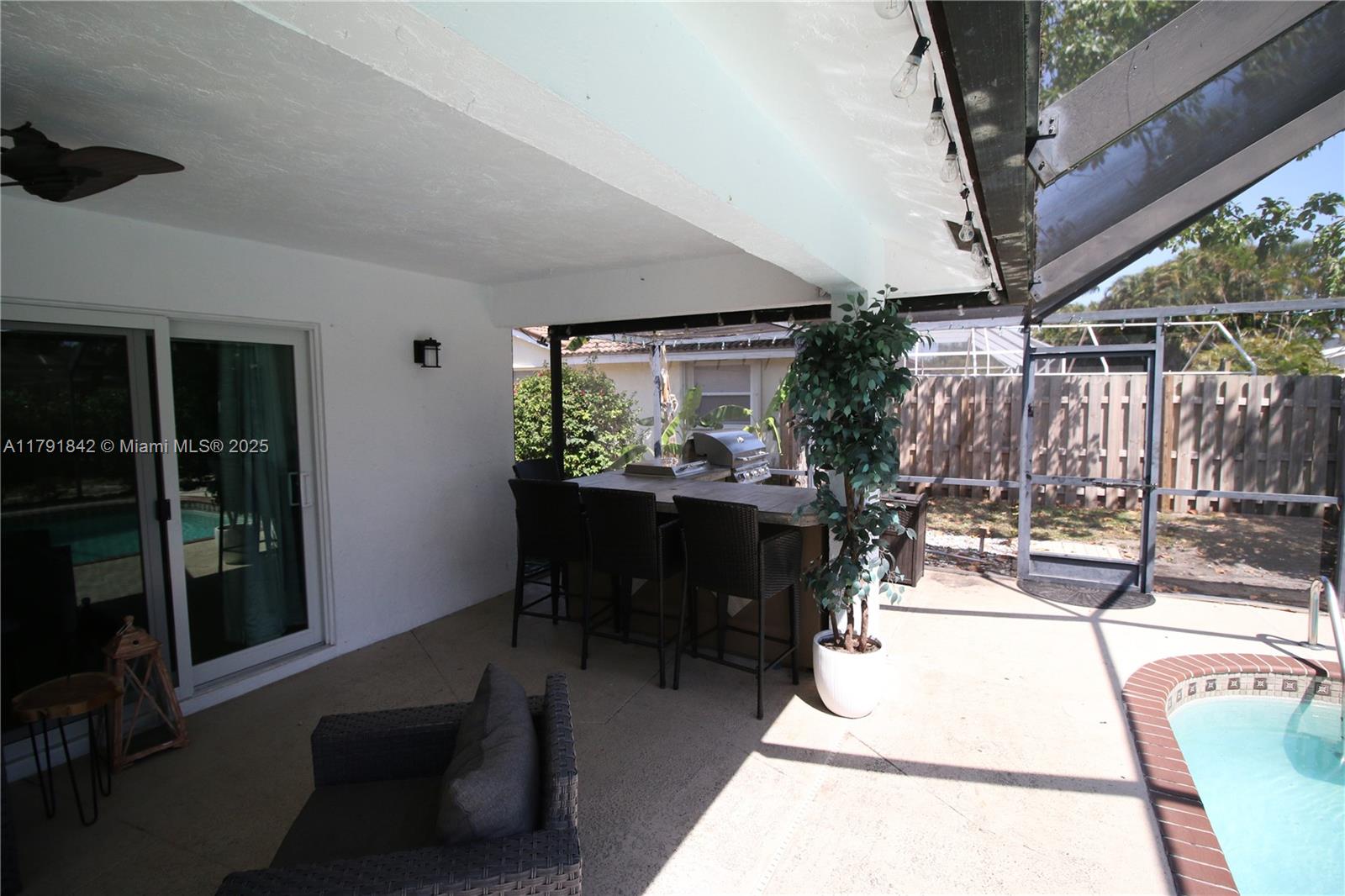 SOUTH SHORE 4 OF WELLINGT - Residential