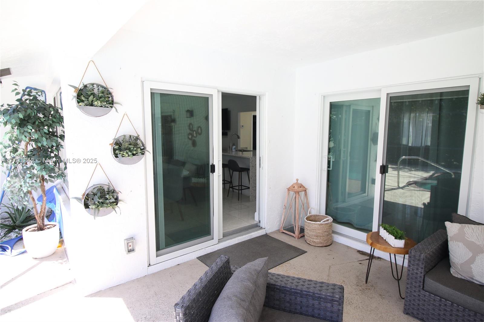 SOUTH SHORE 4 OF WELLINGT - Residential